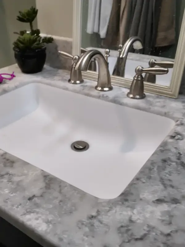 Sink & Vanity
